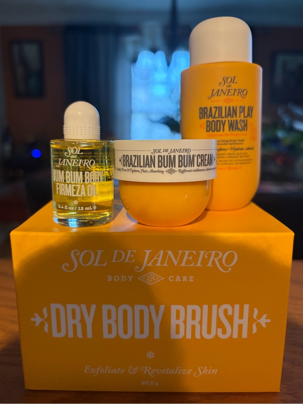 NEW Sol de Janeiro Set! Dry Brush and Body Care Products in Original Scent